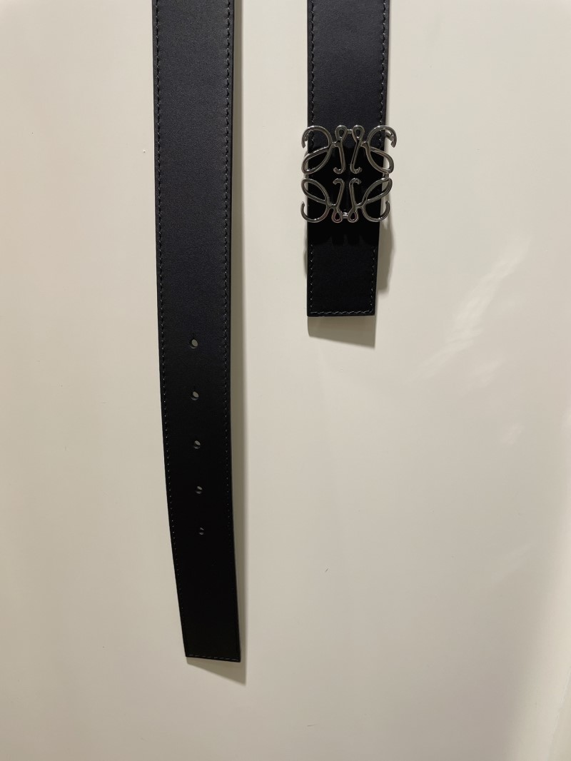 L0ew* belts